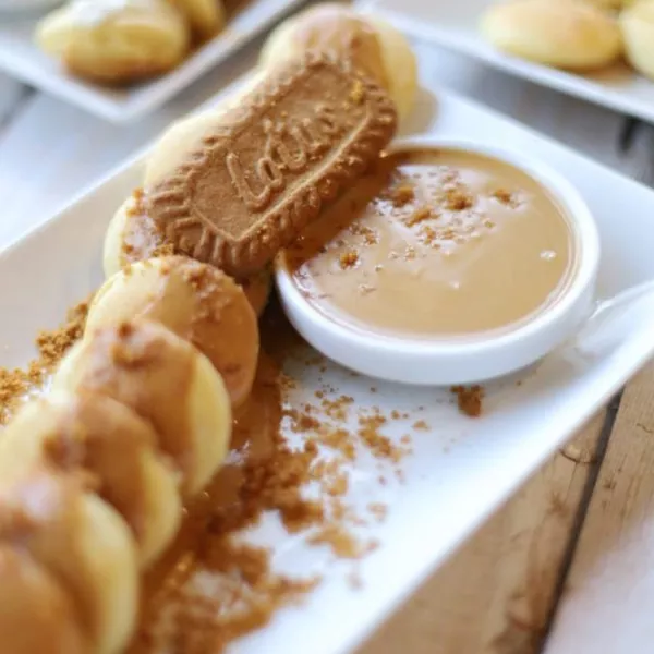 MINI PANCAKES بان كيك لوتس