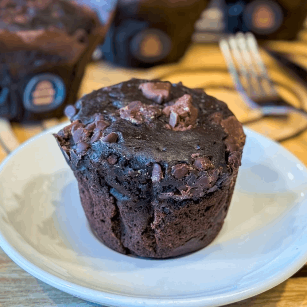 CAKE DESSERTS Muffin classic chocolate